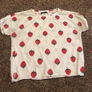 Cute distress Strawberry 🍓 shirt